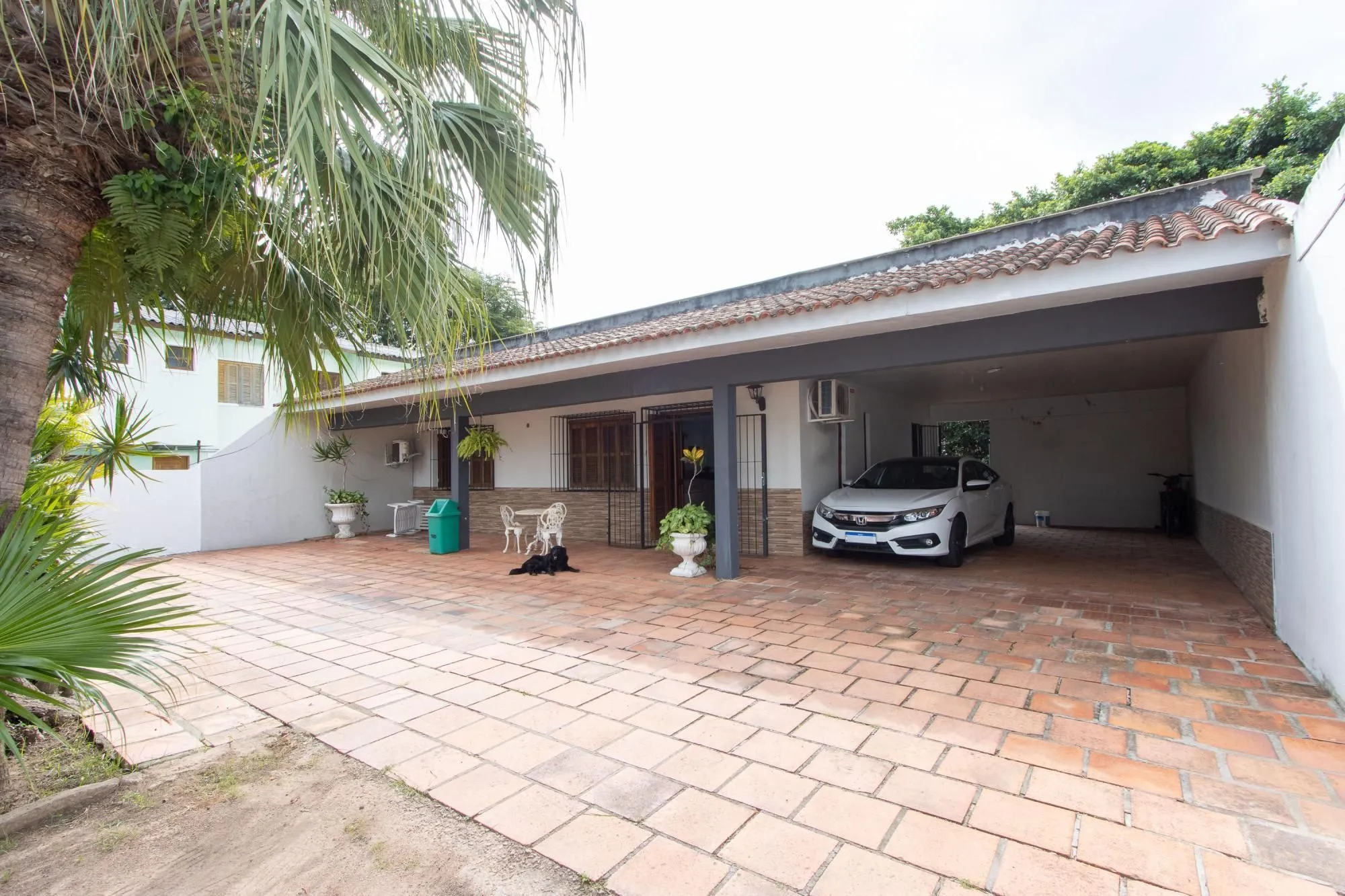 Imagem Casa em Vila Nova, Porto Alegre! Com 160m² de área privativa e um total de 899m²