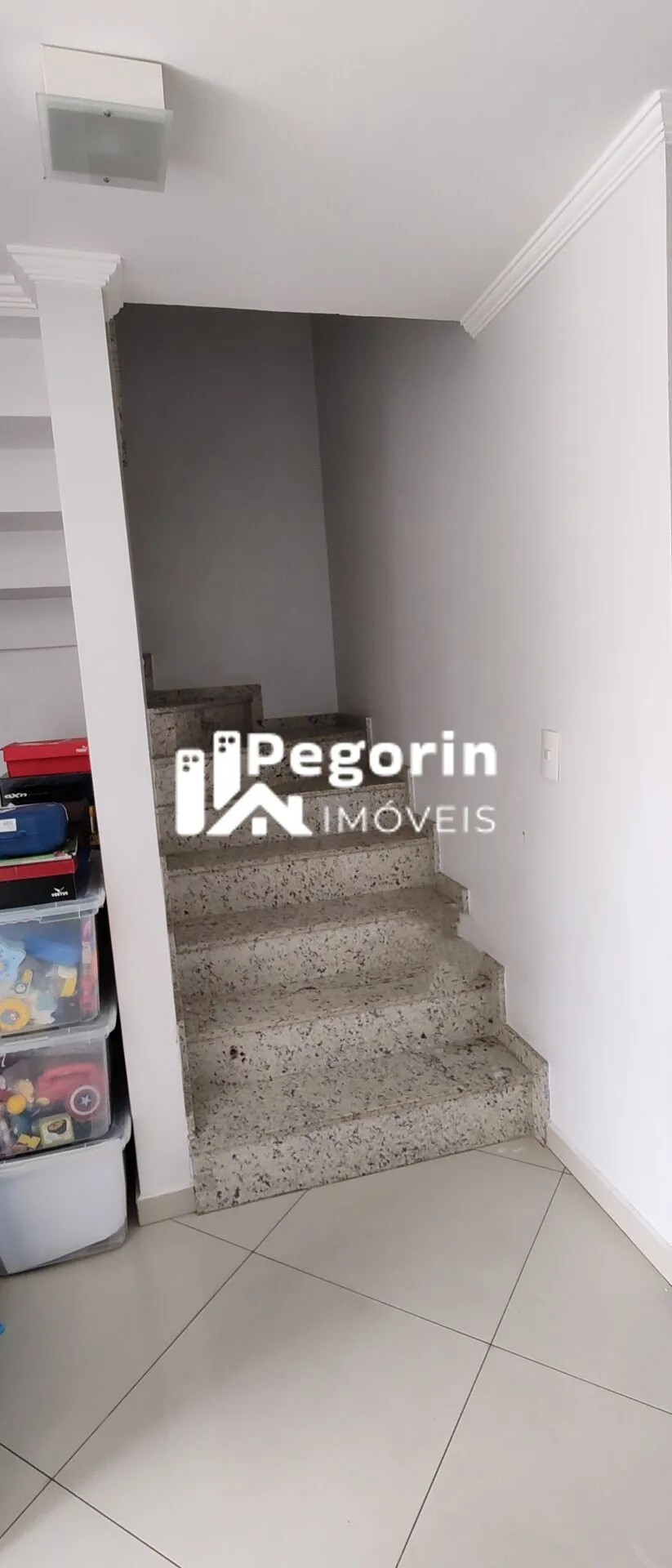Imagem Sobrado à venda em Curitiba, Cajuru, com 3 quartos, 168,00m²