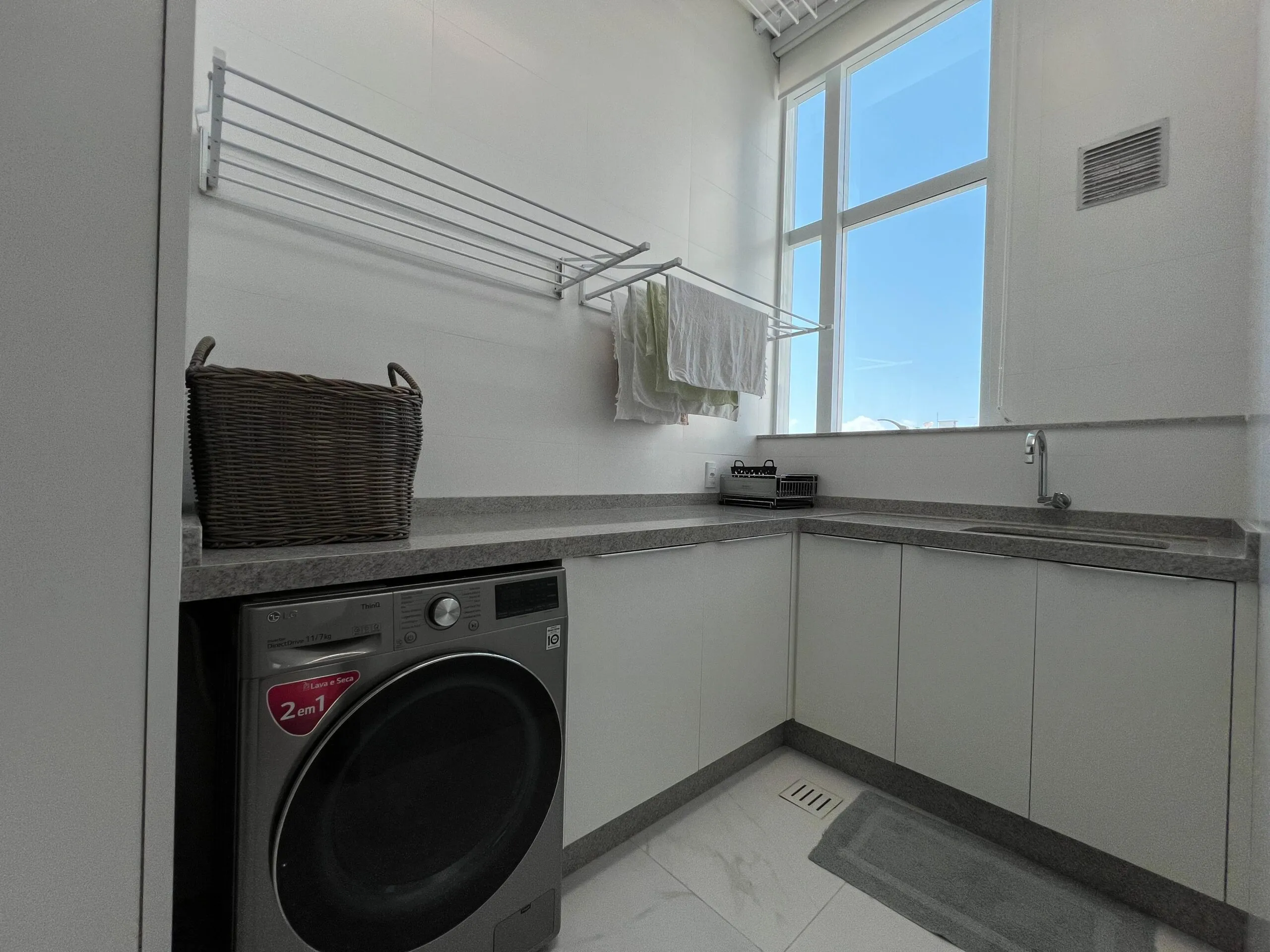Imagem Apartamento à venda com 305m2 por R$ 7.495.000,00