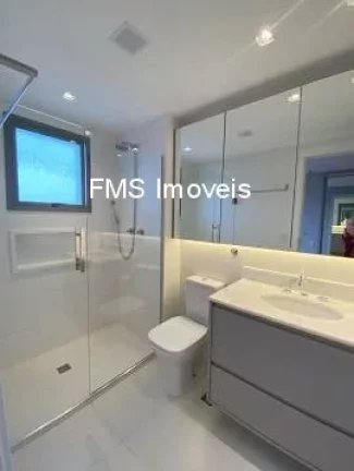 Imagem Imperdível! Apartamento à venda em São Paulo-SP, na Vila Dom Pedro I, com 3 quartos, 3 suítes e 160m². Agende sua visita!