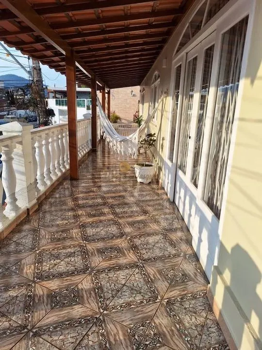 Imagem Casa para Venda em Teresópolis / RJ no bairro Várzea