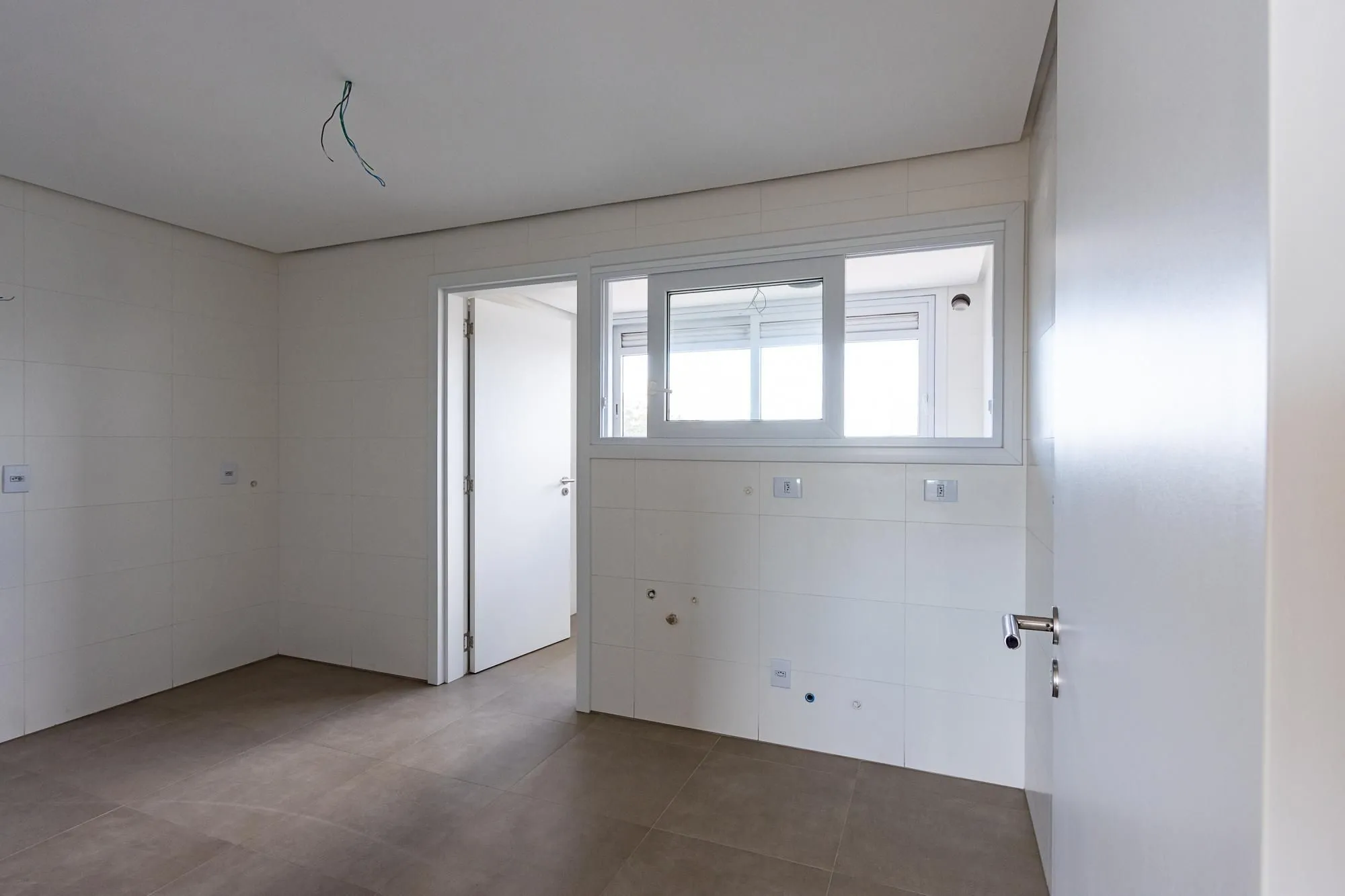 Imagem Apartamento de 3 dormitórios, 3 suítes, e 4 vagas, no bairro Jardim Lindoia