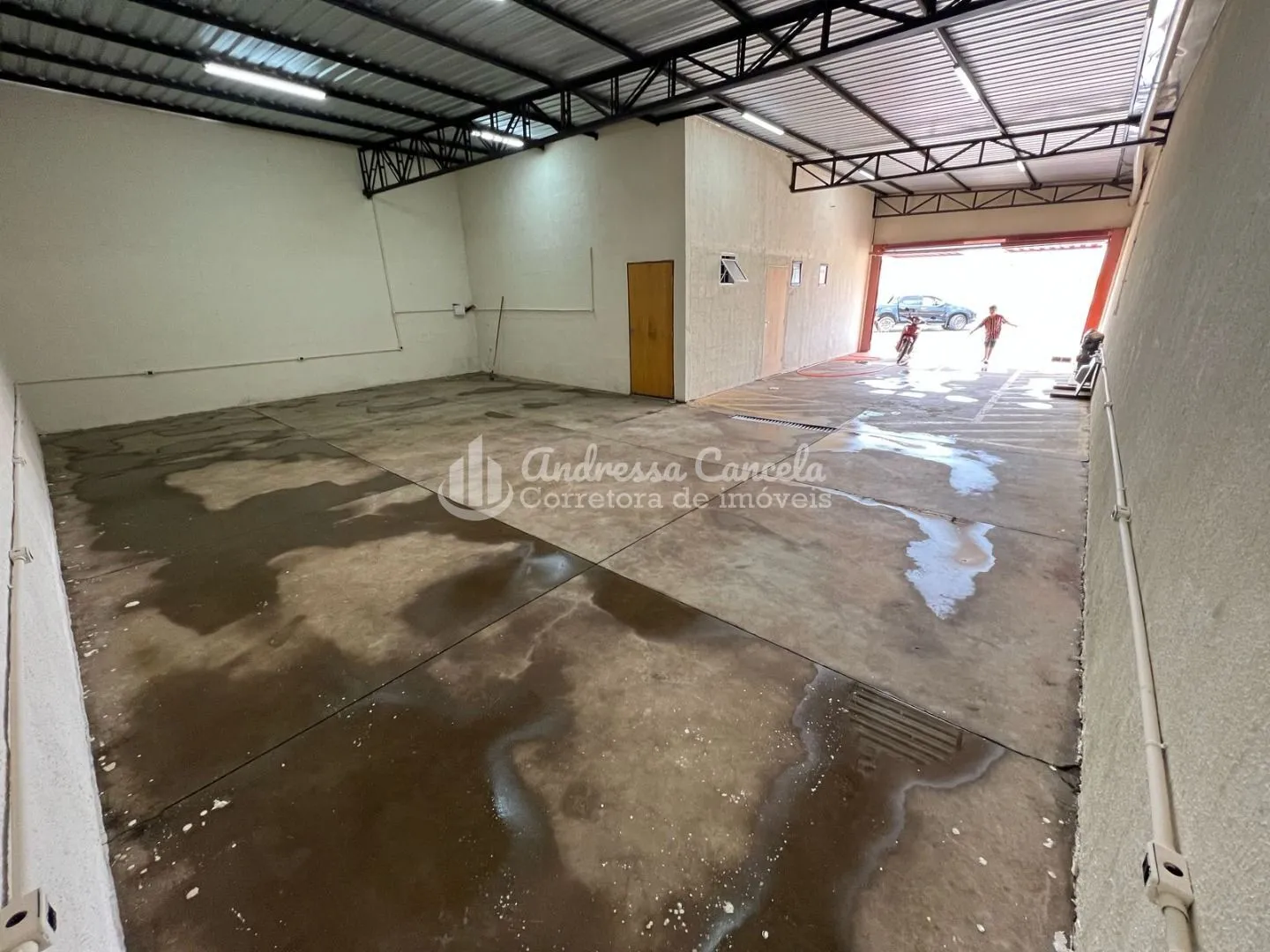 Imagem Salão à venda, 200 m² por R$ 580.000,00 - Jardim Leste - São José do Rio Preto/SP