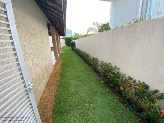 Imagem Casa em Condomínio de Luxo em Alphaville, Camaçari-BA: 4 Quartos, 3 Suítes, 2 Salas, 1 Banheiro, 4 vagas de garagem, 280m².