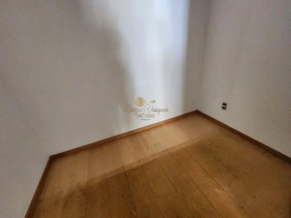 Imagem Casa em Condomínio para Venda em Teresópolis / RJ no bairro Parque do Imbui