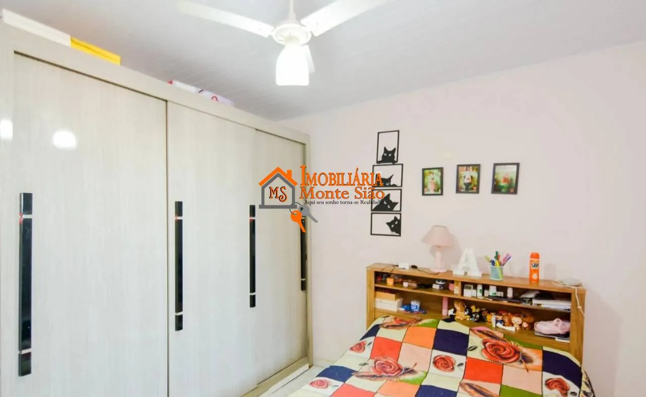 Imagem Sobrado com 3 dormitórios à venda, 266 m² por R$ 600.000 - Jardim Paraventi - Guarulhos/SP