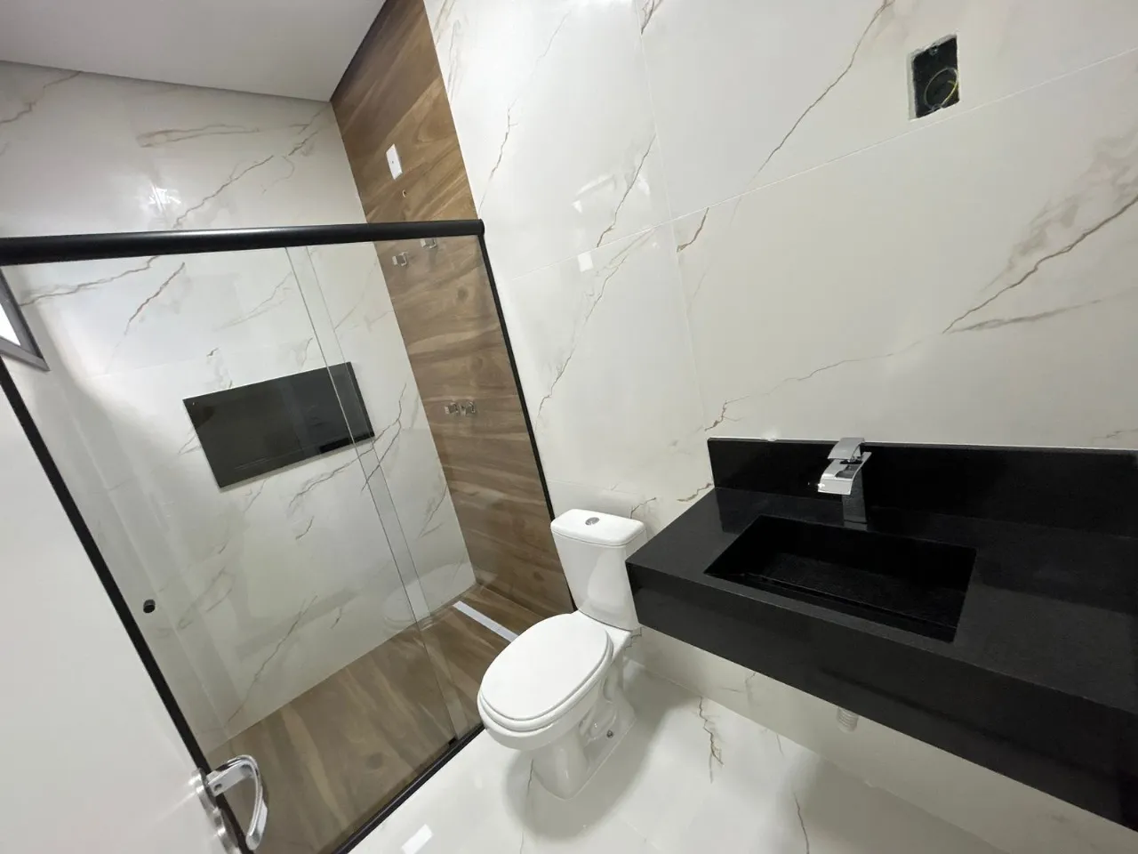 Imagem Encantadora Casa no Condomínio Residencial Jardim - Sorocaba/SP