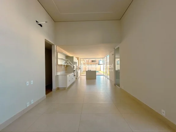Imagem Casa de Alto Padrão com Projeto Contemporâneo e Acabamento Impecável

Esta casa de arquitetura co...