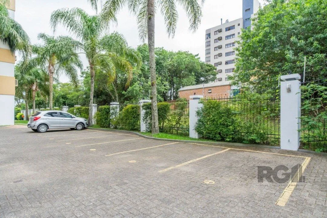 Imagem Ótimo apartamento, reformado , dois dormitórios e uma suíte, vaga escriturada.