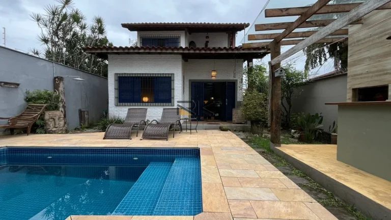 Imagem CASA BAIRRO DO ITAGUÁ 3 dormitórios sendo 1 suítes,1 banheiro social,sala 2 ambientes 3 vagas de garagem