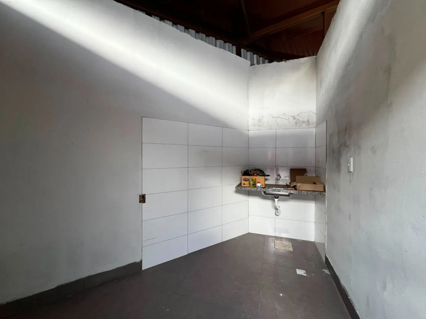 Imagem Galpão para alugar, 768 m² por R$ 6.500,00/mês - Planalto - Patos de Minas/MG