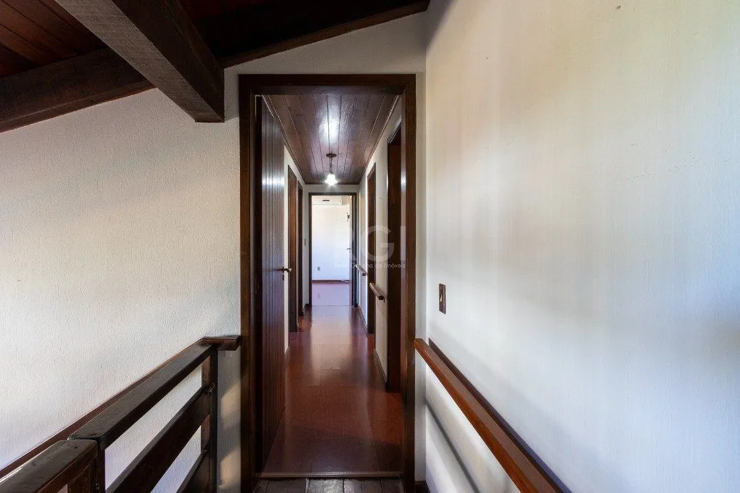Imagem Casa para Venda - 357.28m², 4 dormitórios, sendo 1 suites, 4 vagas - Jardim Isabel