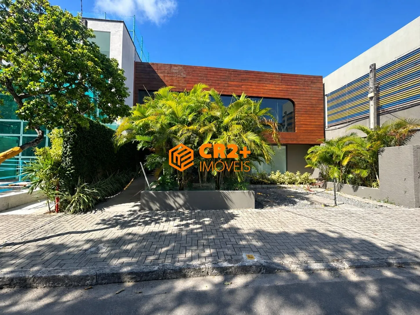 Imagem Vendo casa de luxo em local nobre no Pina com 360m²
