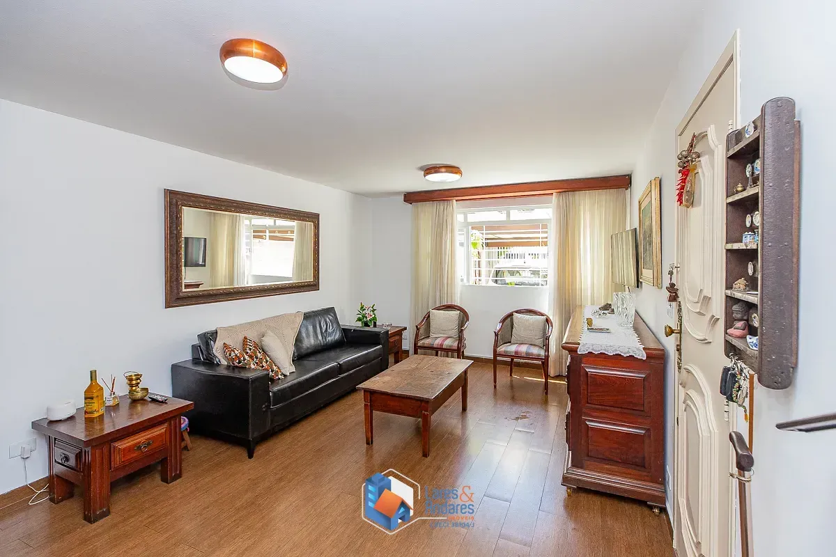 Imagem Casa para venda em Brooklin com 4 quartos, sendo 2 suítes, 144m²