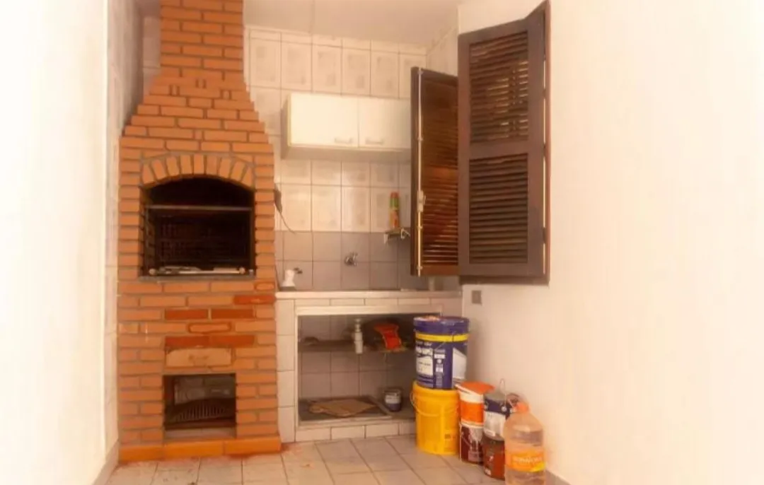 Imagem VENDO EXCELENTE CASA NO BAIRRO CAMPO GRANDE!