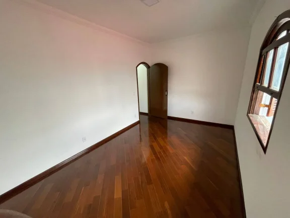 Imagem sobrado Maravilhoso com3 dormitórios 1 Suíte e 2 Vagas de Garagens