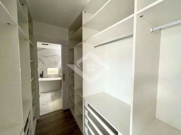 Imagem Casa Triplex de 4 Quartos para Venda no Green Place Recreio