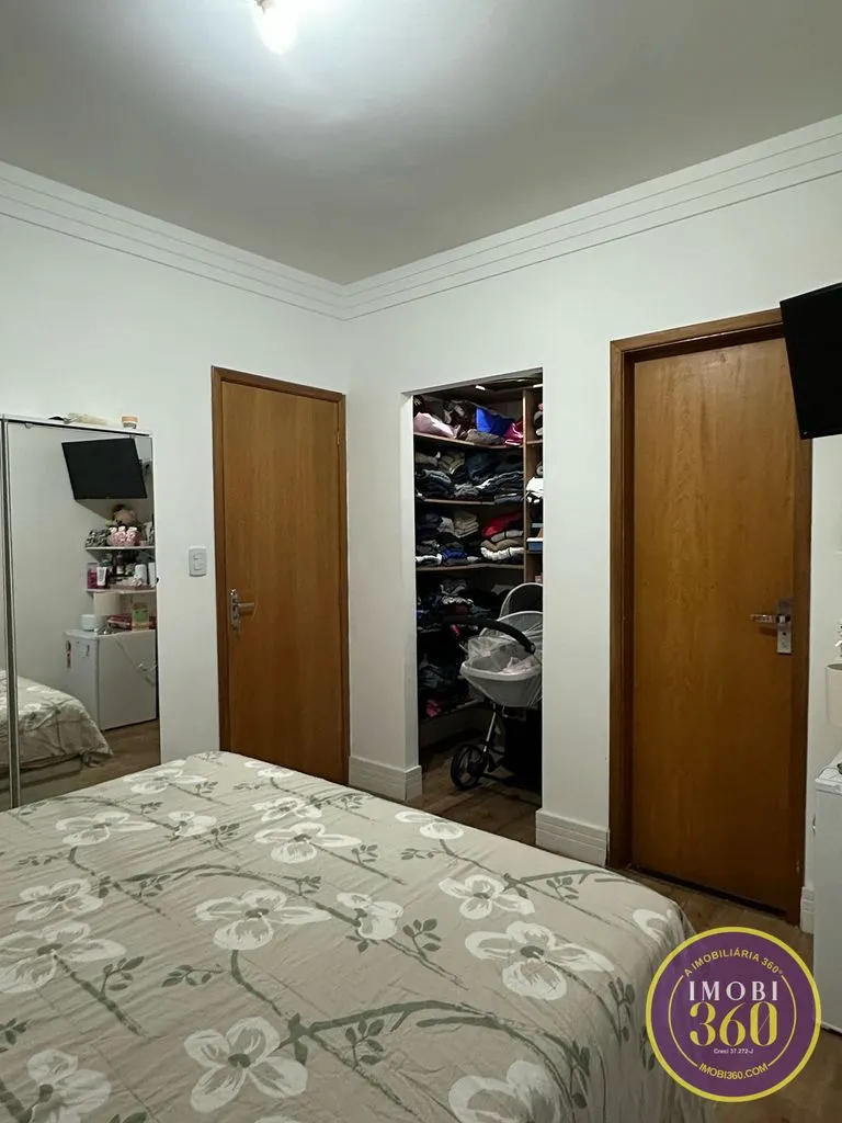 Imagem Condomínio Fechado com 02 suíte com vaga de garagem no Bairro Vila Dalila