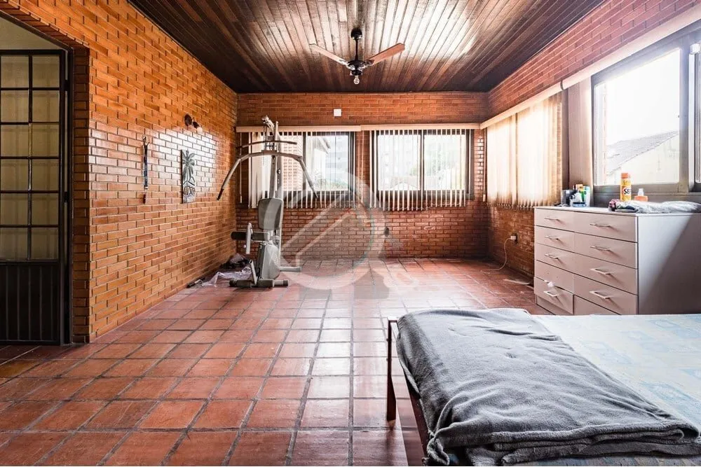 Imagem Descubra seu novo lar nesta magnífica casa à venda situada na tranquila Travessa Kuluene, no bairr...