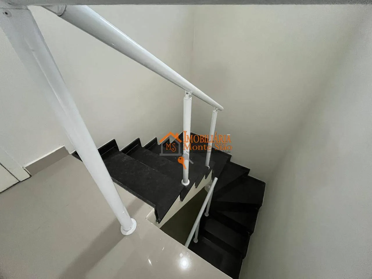 Imagem Sobrado com 3 dormitórios à venda, 143 m² por R$ 640.000,00 - Parque Santo Antônio - Guarulhos/SP