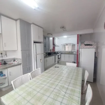 Imagem CASA COM 258.02 m² - CANTO DO FORTE - PRAIA GRANDE SP
