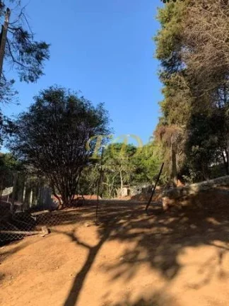 Imagem Terreno com Edícula em Atibaia.