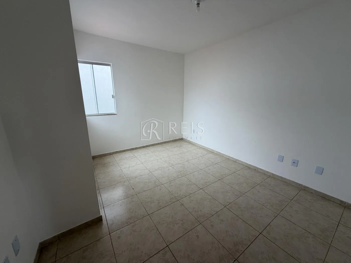 Imagem Casa para Venda em Rio das Ostras, Chácara Mariléa, 2 dormitórios, 2 banheiros, 2 vagas