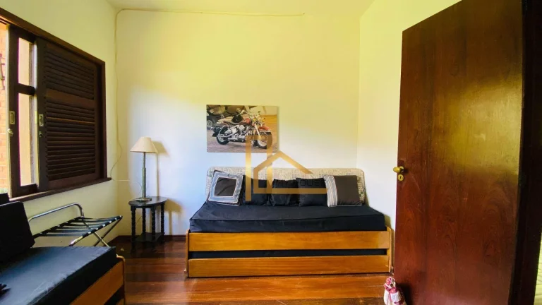 Imagem Casa linear com 3 dormitórios 2 suítes à venda, 284 m² Com lazer privativo - Albuquerque - Teresópolis/RJ