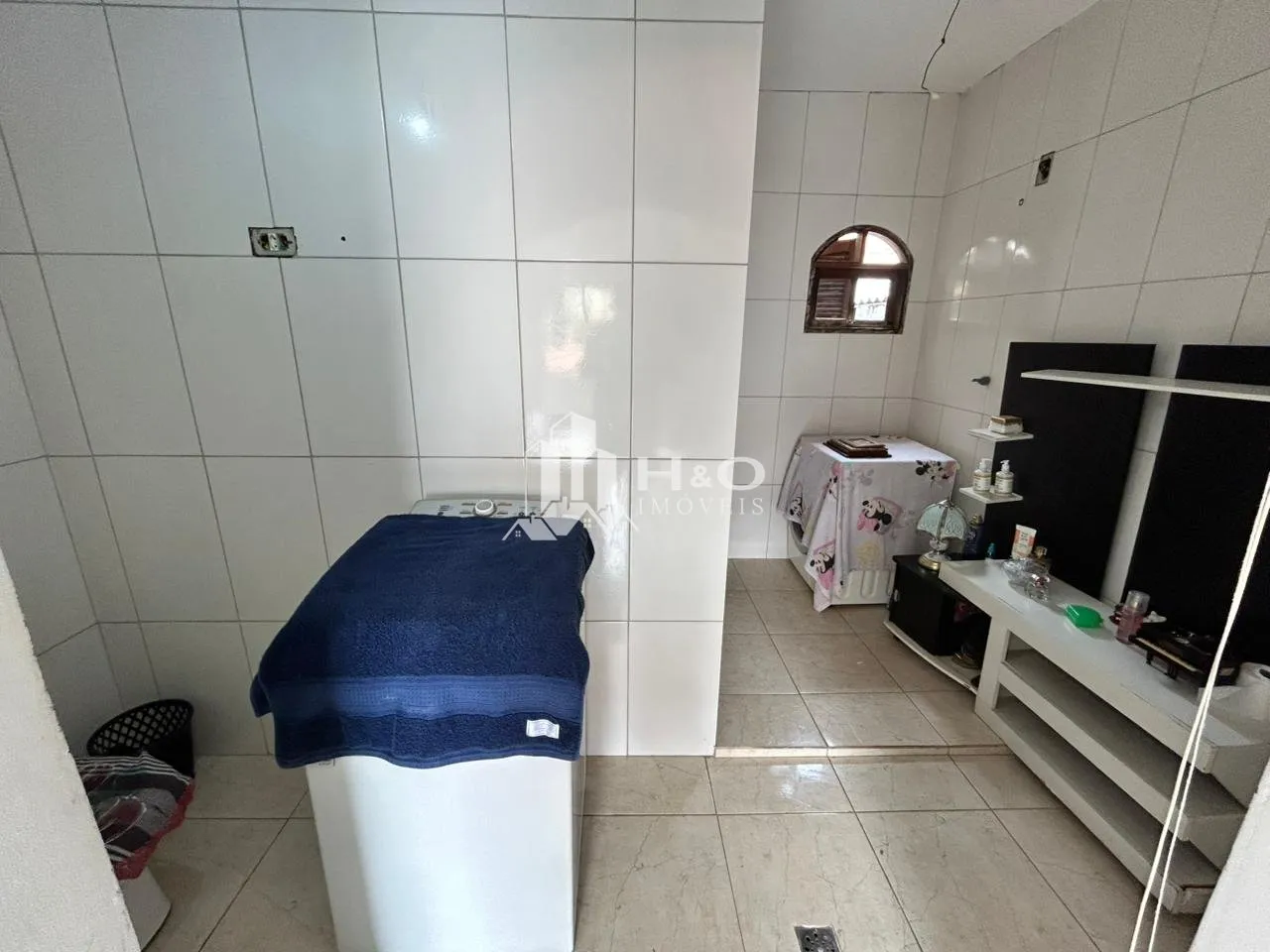 Imagem Casa Ampla à Venda na Fazenda Aricanduva - 4 Dormitórios, Suíte, Edícula e Quintal! 200m2 - R$545.000,00