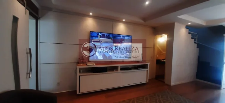 Imagem Vendo oportunidade na região de campo grande - São Paulo, Sobrado com 3 dormitórios, 1 suíte, 3 banheiros, 1 vaga coberta com basculante de ventilação, Churrasqueira, sistemas de monitoramento moderno e inteligente.