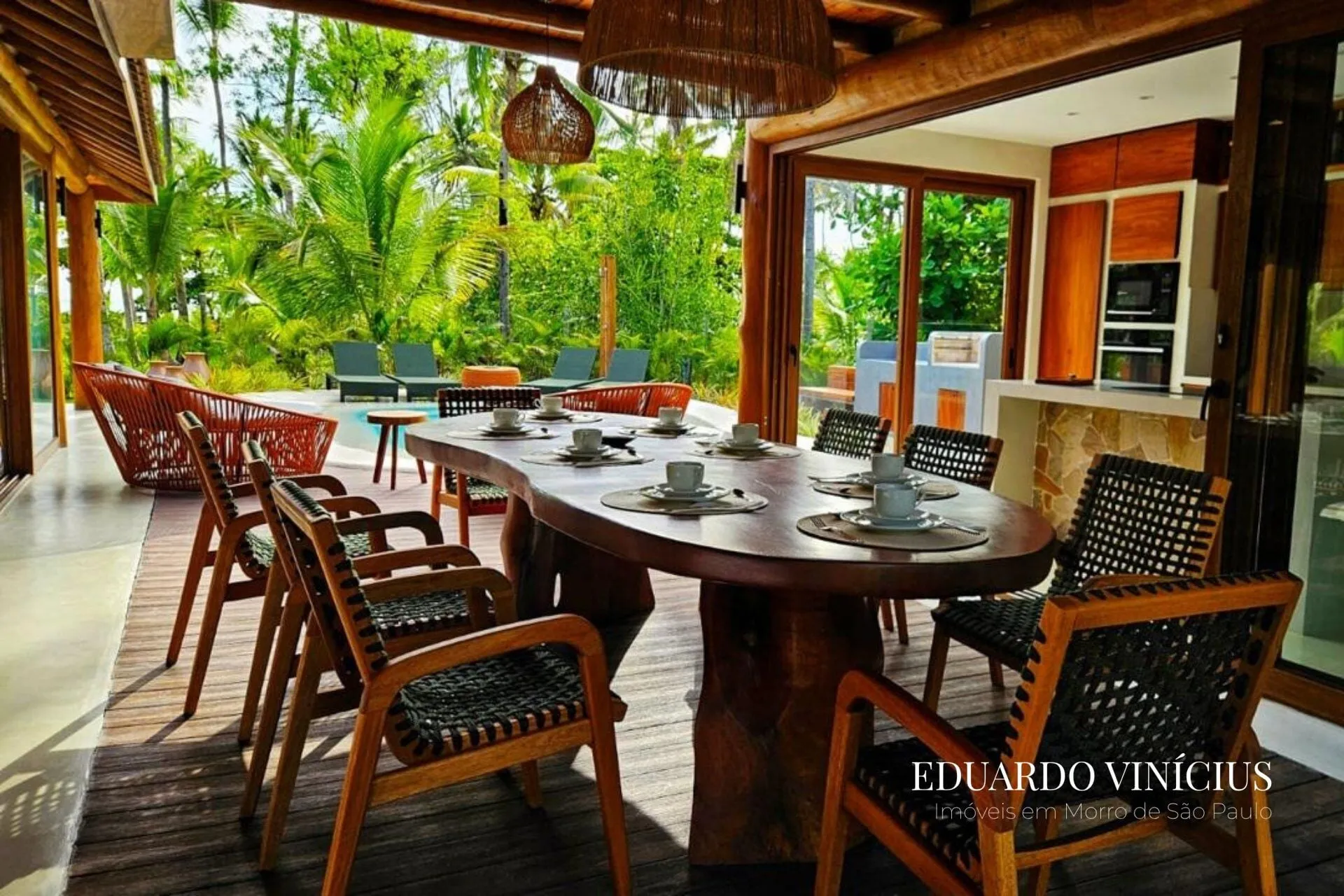 Imagem Casa de Luxo com 5 Suítes na Quarta Praia do Morro de São Paulo | Perto do Mar com 600m²