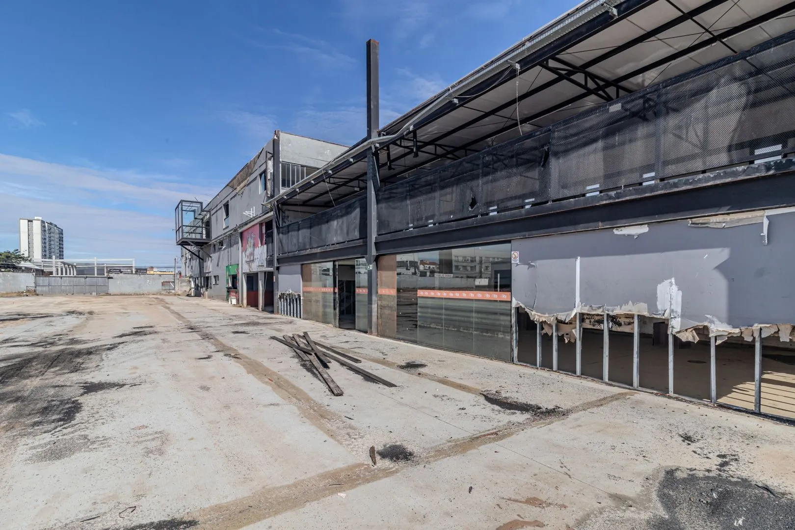 Imagem EXCELENTE TERRENO COM 10.000 M²