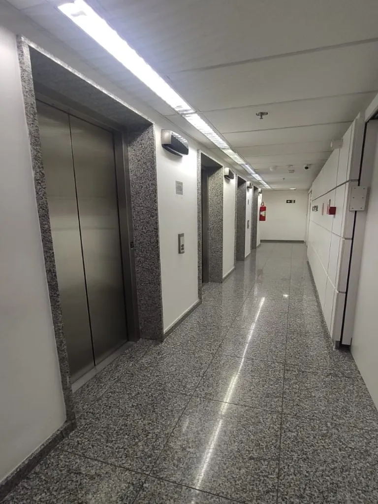 Imagem Conjunto Comercial de Excelência em Santana, São Paulo-SP com 1 Vaga de Garagem e 107m² de Área