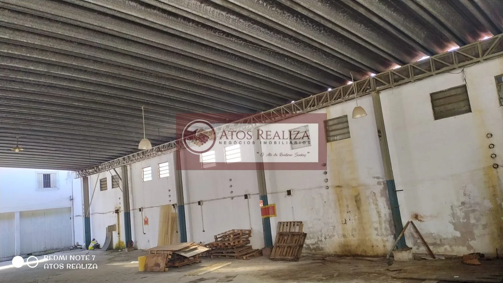 Imagem Alugue agora um espaçoso galpão em Socorro, São Paulo - 815M² por apenas R$ 12.000/mês