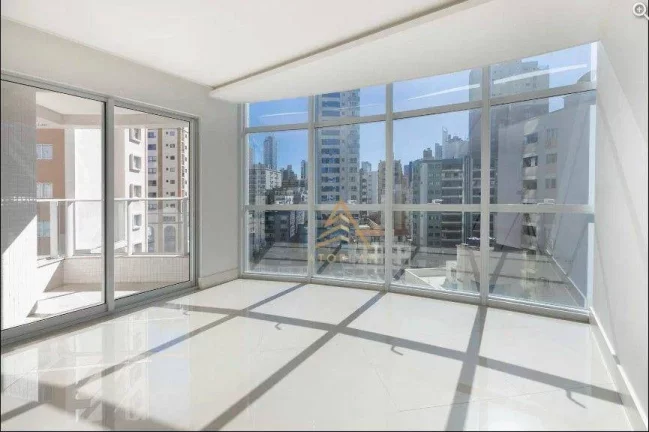 Imagem Apartamento com 3 dormitórios à venda, 128 m² por R$ 2.605.900,00 - Centro - Balneário Camboriú/SC