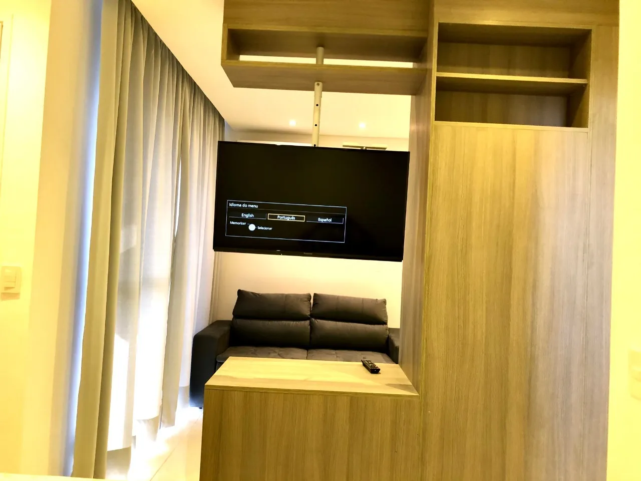 Imagem Apartamento para locação no Jardim Faculdade, Sorocaba-SP: 1 quarto, 1 suíte, 1 sala, 1 banheiro, 1 vaga de garagem, 33m² de área.