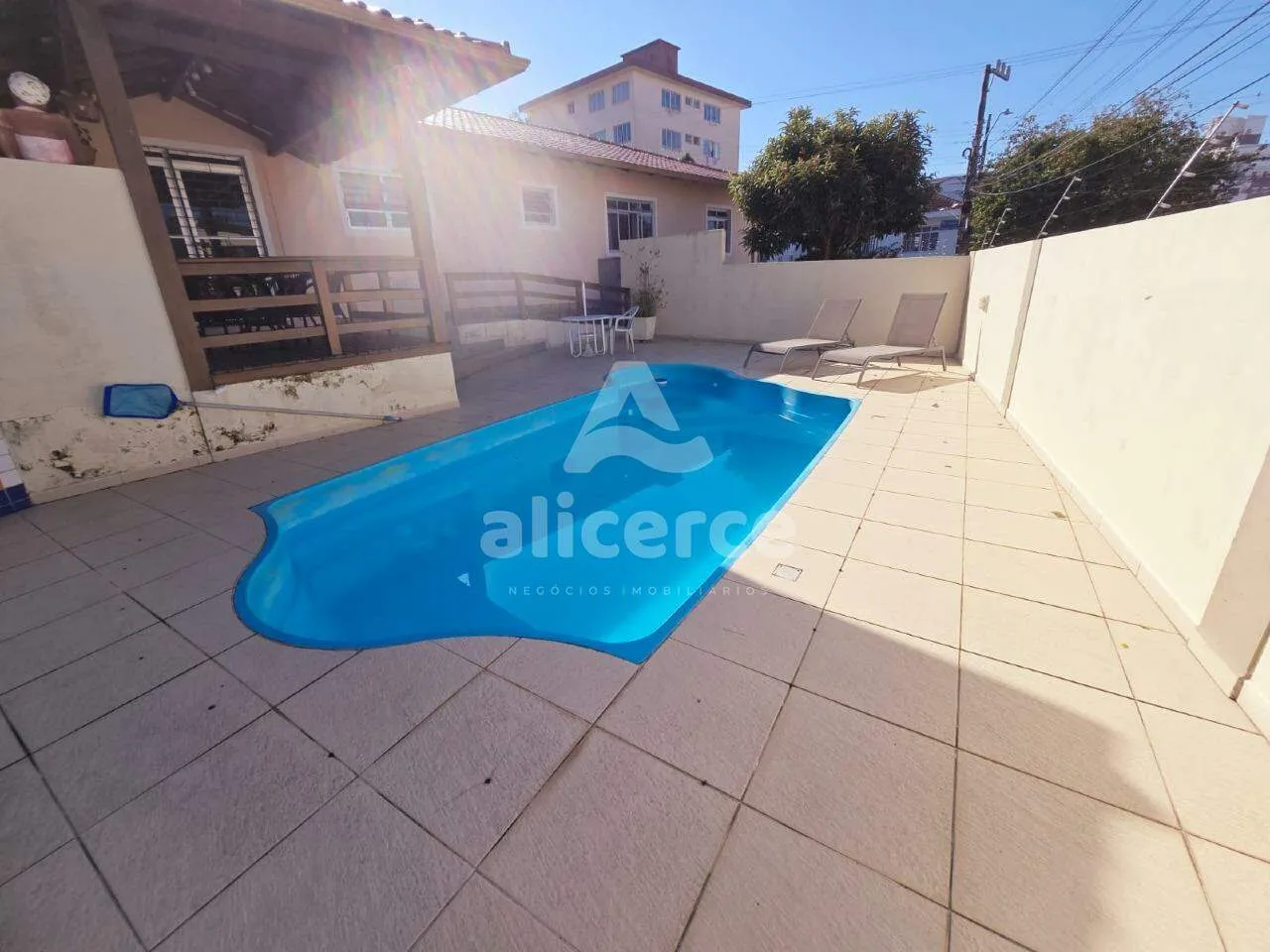 Imagem Se você busca espaço, conforto e ótima localização, essa casa é perfeita para você!