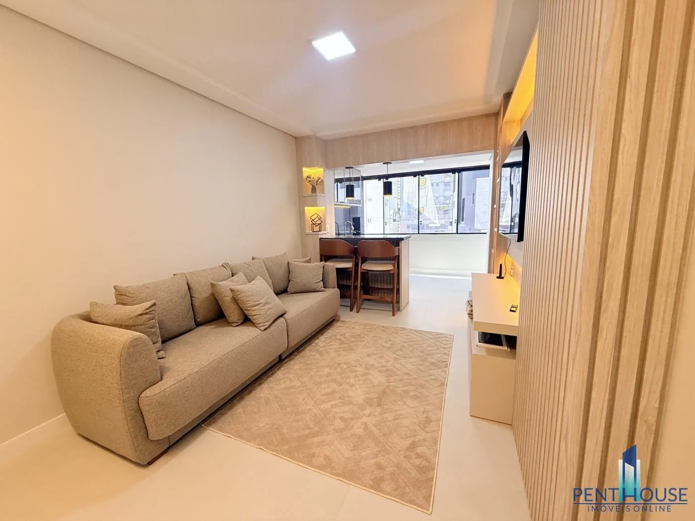 Imagem Apartamento Quadra Mar para Venda em Balneário Camboriú, CENTRO, 2 dormitórios, 1 suíte, 2 banheiros, 1 vaga