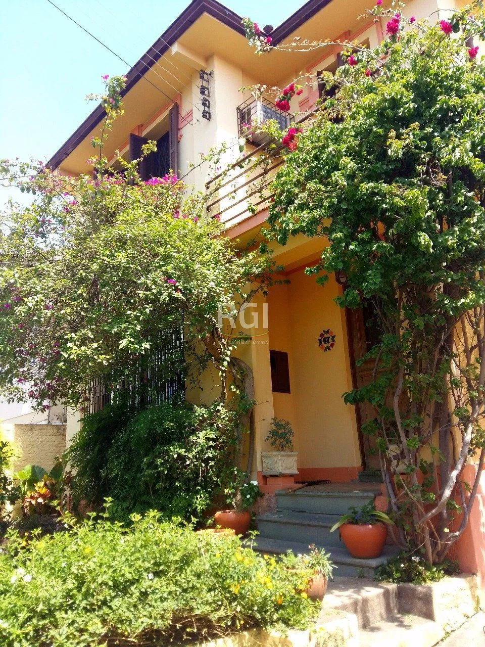 Imagem Casa para Venda - 190m², 3 dormitórios, 2 vagas - Medianeira