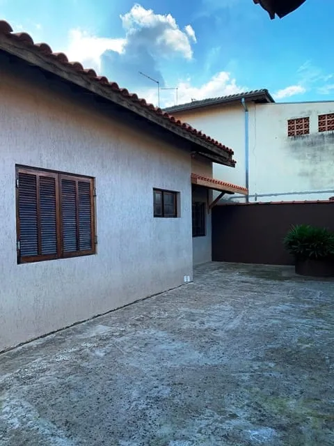 Imagem Casa à venda 2 Quartos, 3 Vagas, 195M², Cidade Nova, Pindamonhangaba - SP