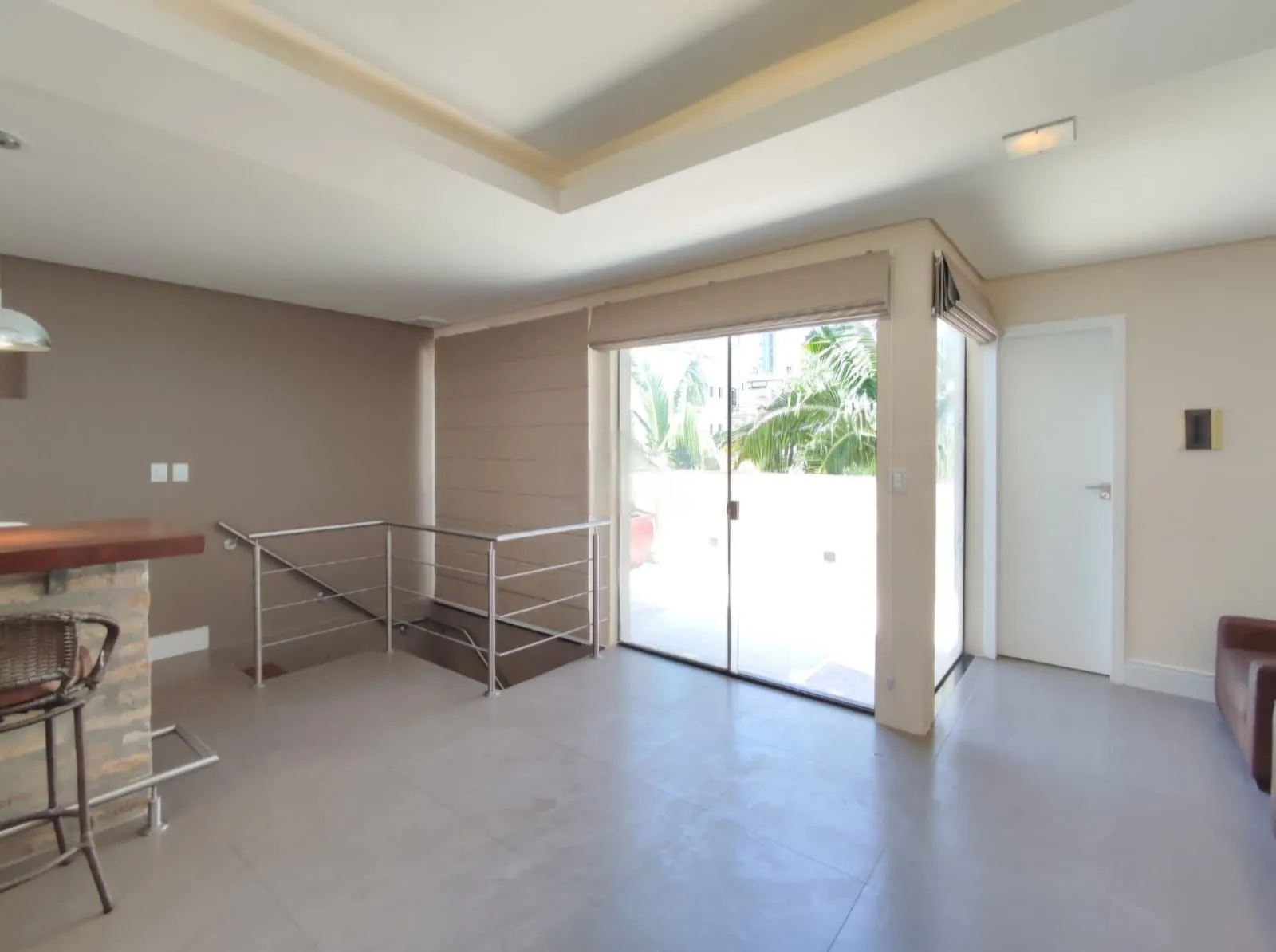 Imagem Cobertura Duplex Reformada com 115m² no Bairro Auxiliadora