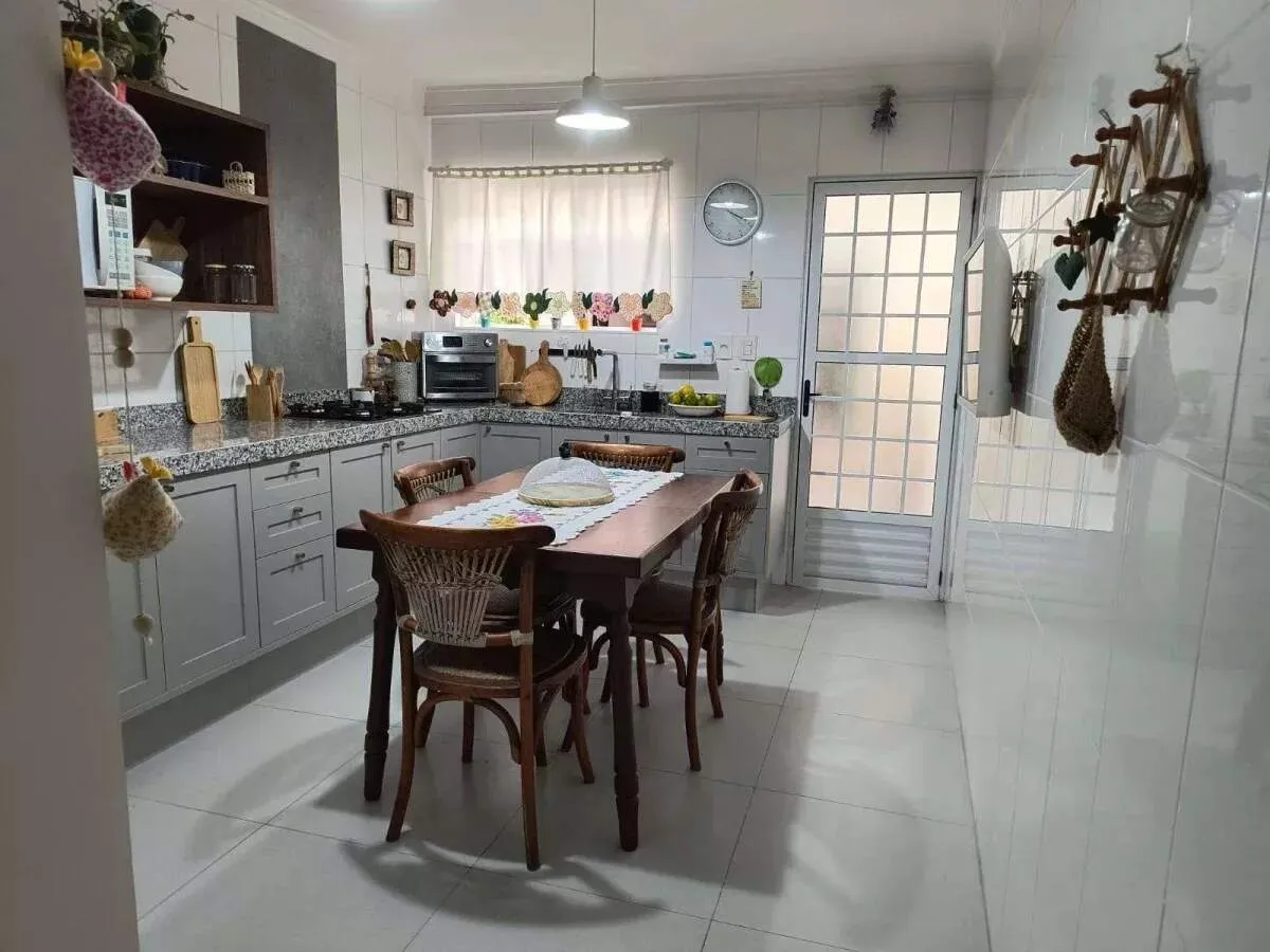 Imagem Sobrado 3 dormitórios em Rudge Ramos - São Bernardo do Campo