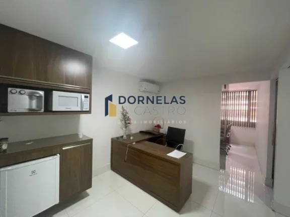 Imagem SALA COMERCIAL BEM AMPLA, DESOCUPADA, NO CENTRO DE BRASÍLIA, ACEITO CARRO COMO PARTE DO PAGAMENTO. SETOR COMERCIAL SUL ED. PALÁCIO DO COMÉRCIO