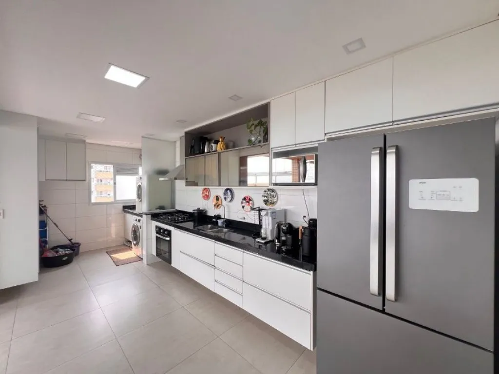 Imagem APARTAMENTO COM 130,00 m² - GUILHERMINA - PRAIA GRANDE SP