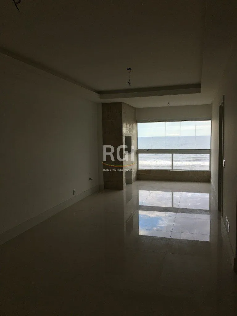 Imagem Apartamento para Venda - 83.37m², 3 dormitórios, sendo 2 suites, 2 vagas - Centro