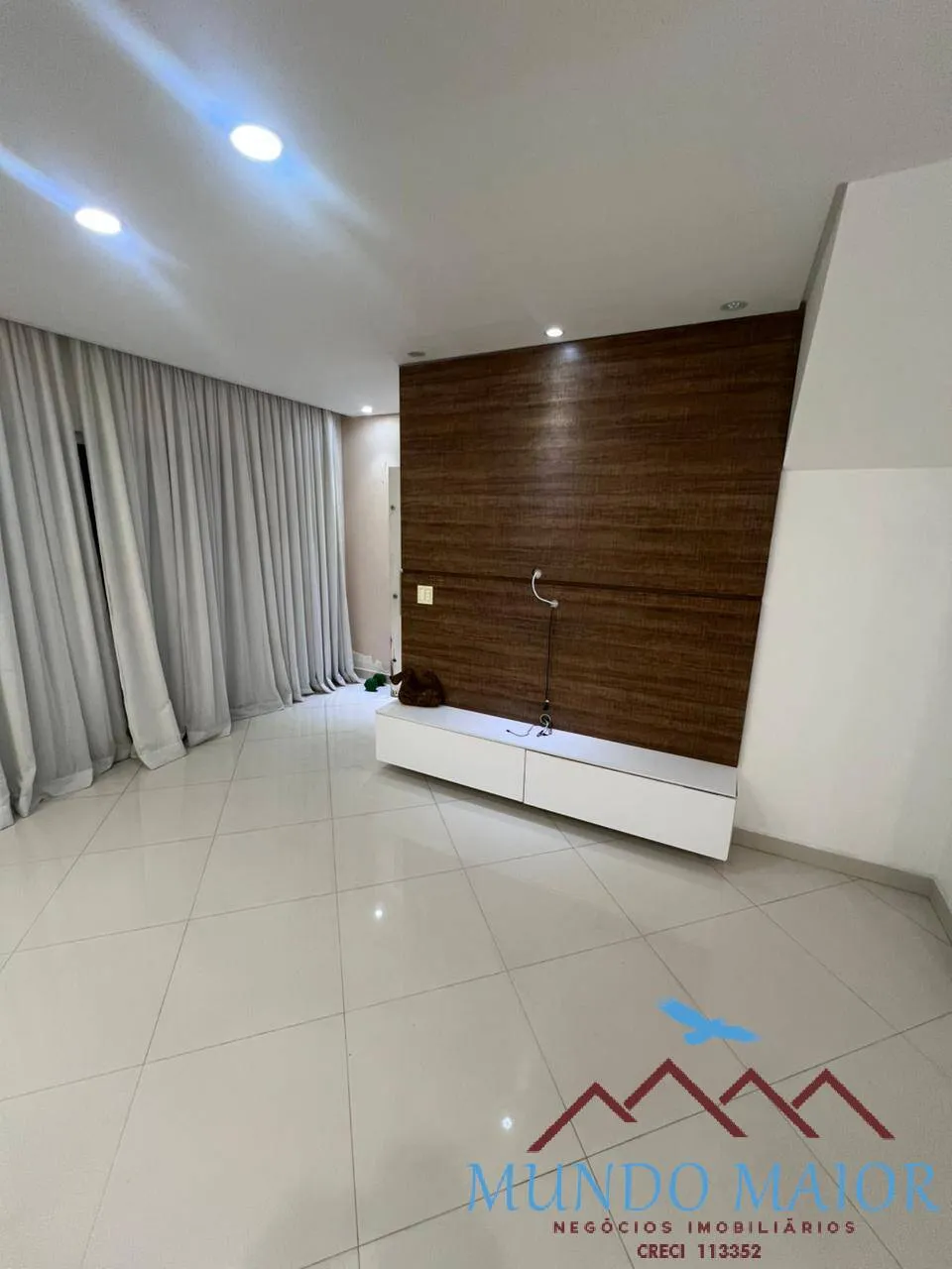 Imagem Sobrado Luxo à Venda: Jardim Las Vegas, Santo André/SP - 3 Qts + Quintal!
