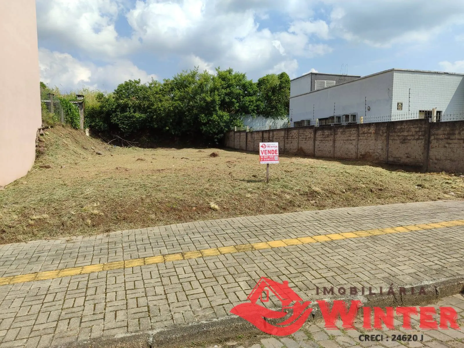 Foto do imóvel Ótimo terreno com 514,75m², de frente ao Fórum de Feliz