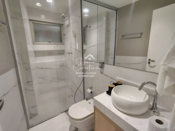 Imagem Apartamento atualizado e reformado com vista para o mar e lazer, 3 quartos com suíte e 2 vagas na Pitangueiras, Guarujá-SP - 165m² de área.