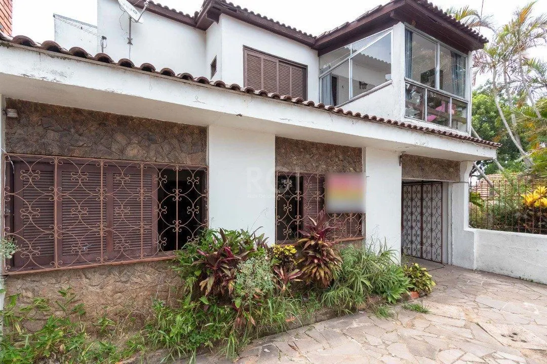 Imagem Casa para Venda - 149.99m², 6 dormitórios, sendo 2 suites, Nonoai