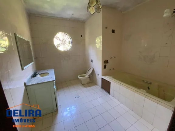 Imagem Sítio à venda com piscina,2 casas com um ótimo espaço.
